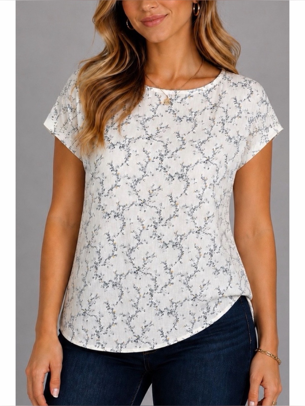 FINAL TOUCH • White Floral Vine Print Short-Sleeve Blouse Top, S